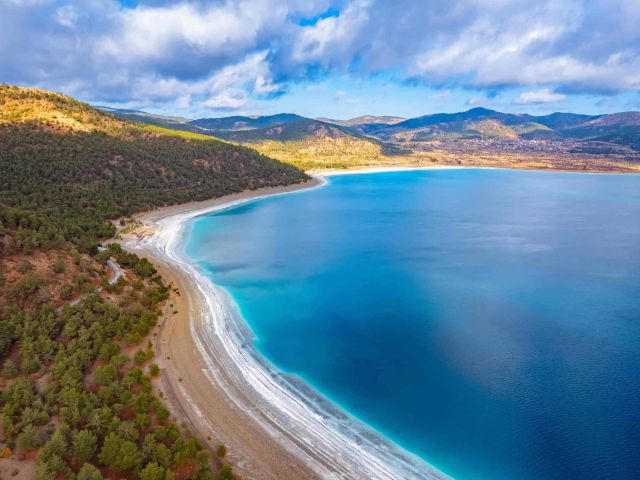 Ramazan Bayramı Özel Türkiye'nin Maldivleri Salda Gölü Pamukkale Çeşme Alaçatı Turu (1 Gece Otel Konaklamalı)