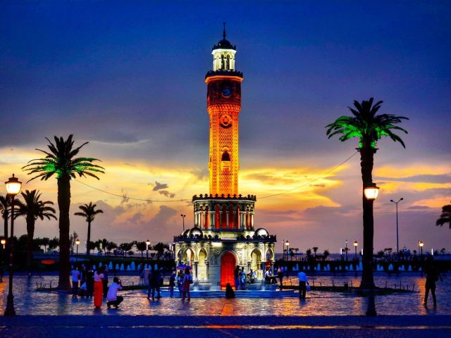 Kuşadası Çeşme Pamukkale Turu 2 Gece Otel Konaklamalı 29 Ekim Özel