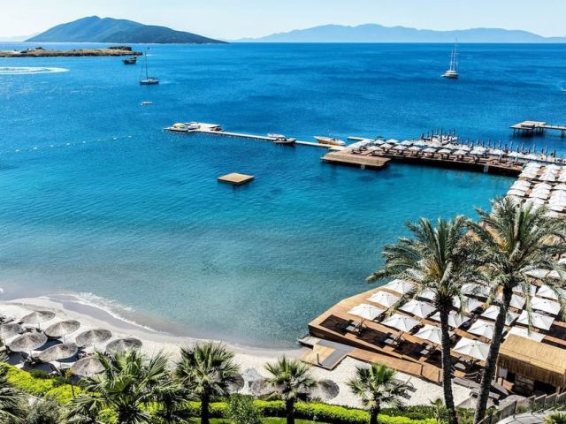 Mira Beach Resort  Otel 4 Gece Konaklamalı Bodrum Tatil Paketi