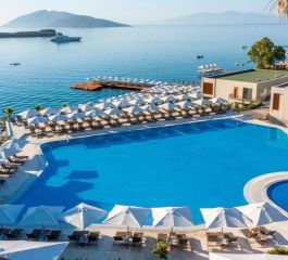 Mira Beach Resort  Otel 4 Gece Konaklamalı Bodrum Tatil Paketi