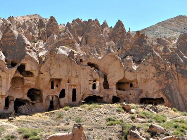 Ramazan Bayramı Özel Kapadokya Ihlara Vadisi ve Hacı Bektaş Turu (1 Gece Otel Konaklamalı)
