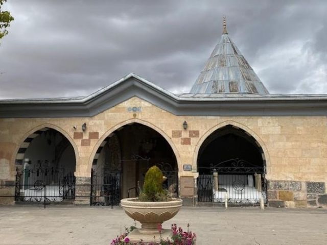 23 Nisan Özel Kapadokya Ihlara Vadisi ve Ürgüp Göreme Turu (2 Gece Otel Konaklamalı)