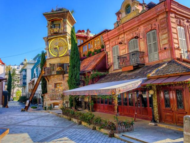 Sevgililer Günü Özel Uçaklı Bambaşka Batum Tiflis Kars Erzurum Doğu Ekspresi Turu (3 Gece Otel Konaklamalı)