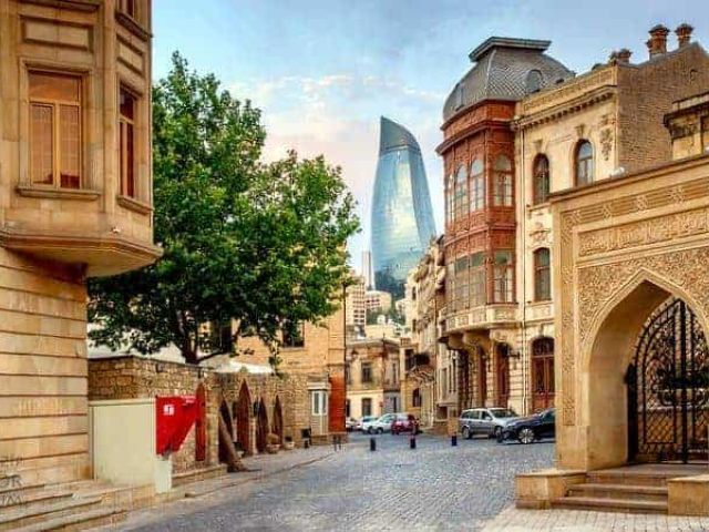 Sevgililer Günü Özel Türk Hava Yolları İle Bakü Turu (GYD-GYD)