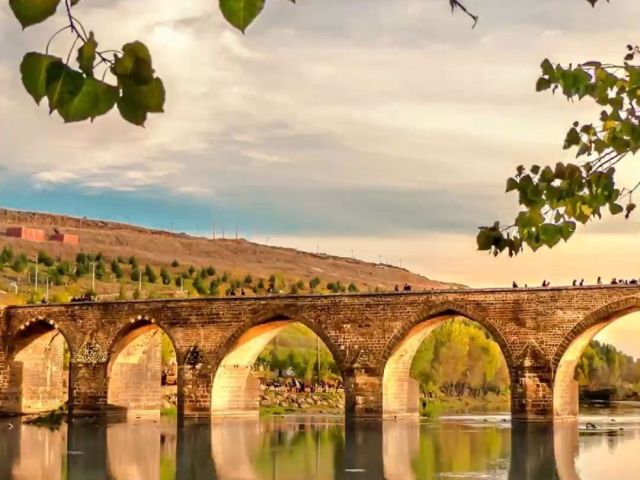 Uçaklı Mardin Hasankeyf Midyat Turu 1 Gece
