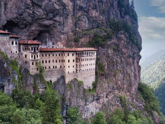 Ramazan Bayramı Özel Uçaklı Karadeniz Yaylaları ve Batum Turu (3 Gece Otel Konaklamalı)