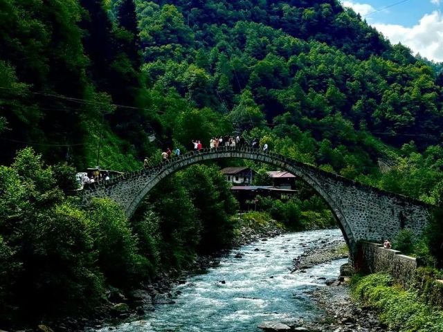 Ramazan Bayramı Özel Uçaklı Karadeniz Yaylaları ve Batum Turu (3 Gece Otel Konaklamalı)