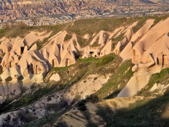 Sevgililer Günü Özel Uçaklı Kapadokya Kayseri Turu 2 Gece 3 Gün Cave Otel Konaklamalı
