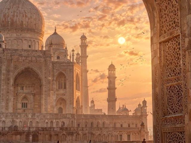 Sevgililer Günü Özel Elegant Sahra Çölü ve Fas İkonları - 7 Gece - PGS ile - 2026 - (Cmn - Cmn) - Ekstra Turlar Dahil - Vizesiz