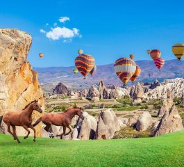 Sevgililer Günü Özel Kapadokya Ihlara Vadisi ve Hacı Bektaş Turu (1 Gece Otel Konaklamalı)